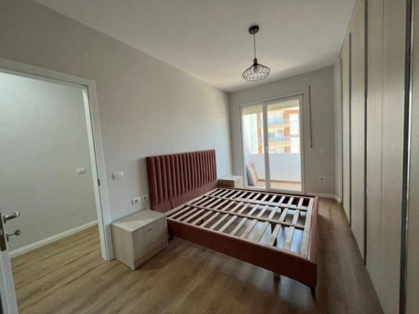 Tirane, jepet me qera apartament 2+1+BLK Kati 4, 95 m² 600 Euro (LIQENI I THATE)