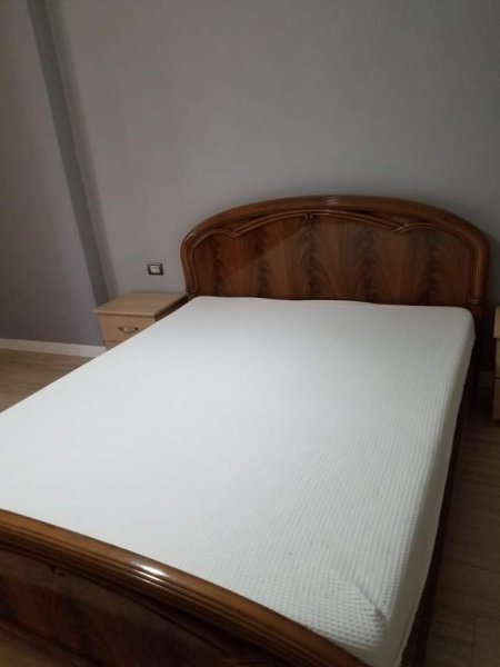 Tirane, jepet me qera apartament 1+1 Kati 4, 53 m² 400 Euro (21 Dhjetori)