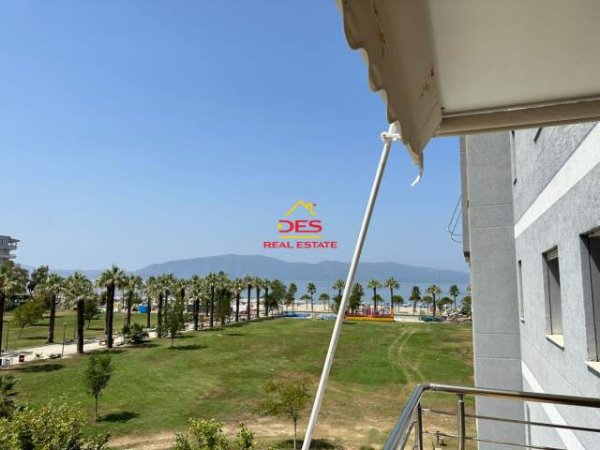 Vlore, shitet apartament Kati 3, 72 m² 145.000 Euro (Rruga Murat Terbaci)