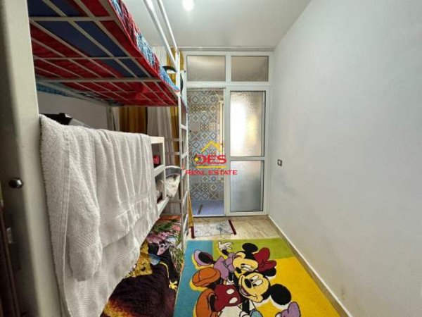 Vlore, shitet apartament Kati 3, 72 m² 145.000 Euro (Rruga Murat Terbaci)