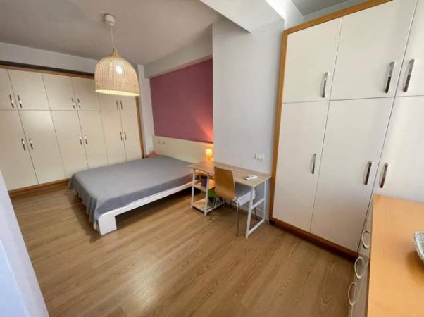 Tirane, jepet me qera apartament 2+1 Kati 4, 115 m² 650 Euro (Zogu i Zi)