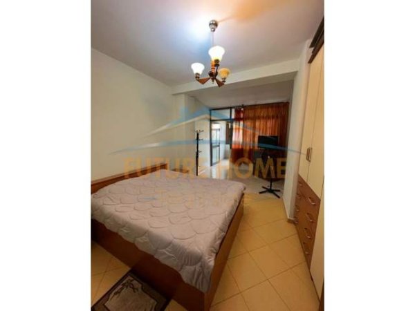 Tirane, jepet me qera apartament 1+1+BLK Kati 2, 100 m² 500 Euro (Komuna e Parisit)