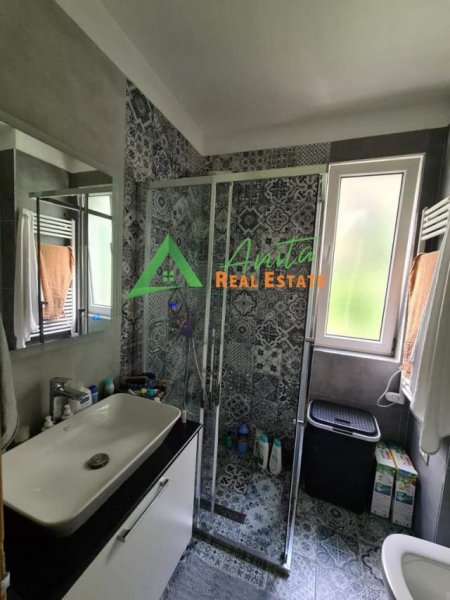 Tirane, jap me qera apartament 2+1 Kati 2, 90 m² 650 Euro (Kodra e Diellit)