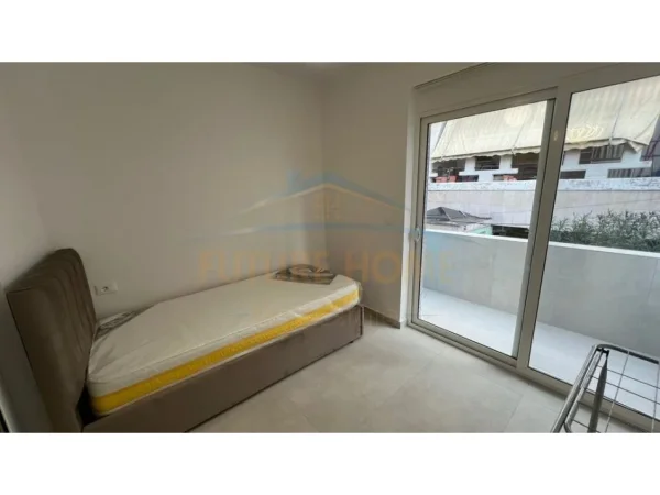 Tirane, jepet me qera apartament 2+1 Kati 2, 53 m² 600 € 