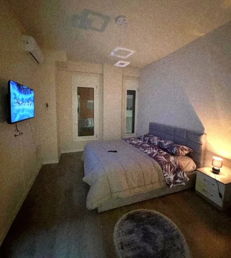 Jepet me Qira Apartament 1+1 te Rruga Kosovarëve, 750 €URO