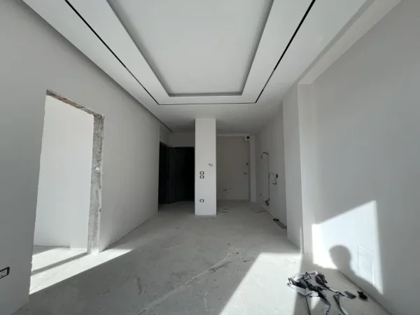 Tirane, shitet apartament 1+1+Ballkon Kati 7, 65 m² (Rruga Egnatia)