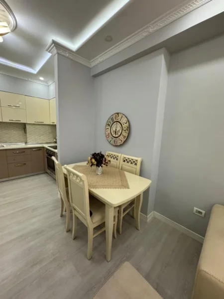 Tirane, jepet me qera apartament 2+1 Kati 6, 95 m² 500 € (Kompleksi Jolla)