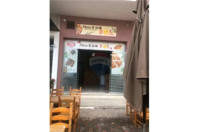 Vlore - Lungomare, jepet me qera dyqan , 42 m² 600 € (Rruga Dhimitër Konomi, Vlorë)