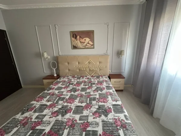 Tirane, jepet me qera 2+1+Ballkon Kati 7, 97 m² 520 € 