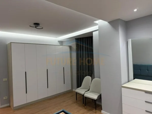 Tirane, jepet me qera apartament 2+1+Ballkon Kati 4, 104 m² 1.200 € (Rruga "Mine Peza")
