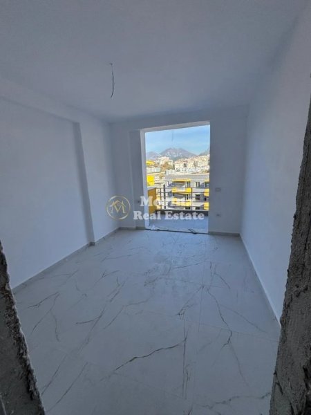 Tirane, shitet apartament 1+1 Kati 4, 70 m² 112.000 € (Fresk)