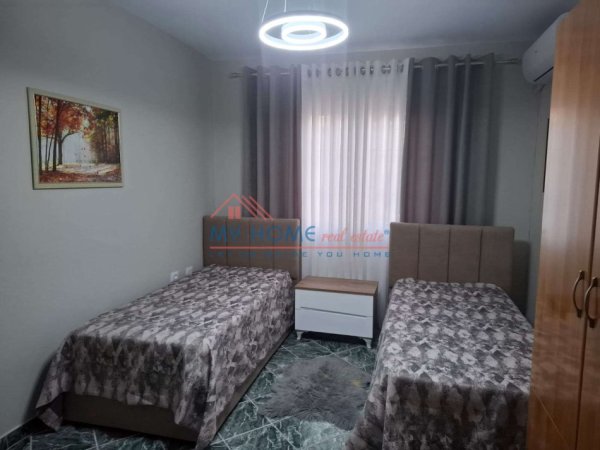 Tirane, jepet me qera apartament 2+1+Ballkon Kati 1, 105 m² 600 € (Rruga Mine Peza)