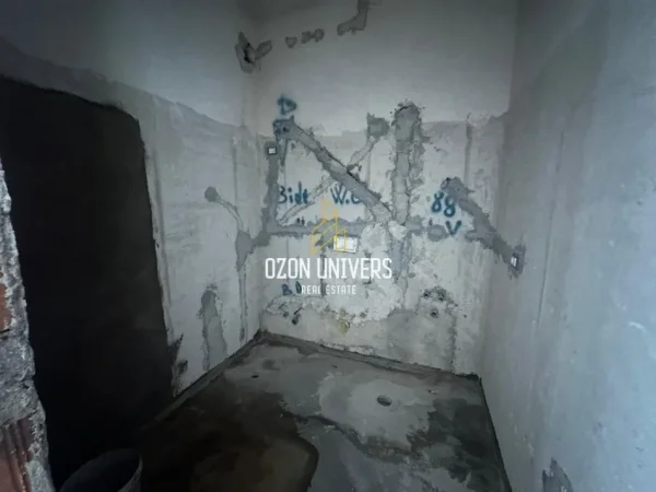 Tirane, shitet apartament 2+1+Ballkon Kati 9, 88 m² 210.000 € (Don Bosko)