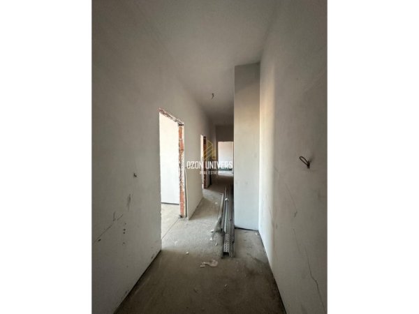 Tirane, shitet apartament 2+1+Ballkon Kati 9, 88 m² 210.000 € (Don Bosko)