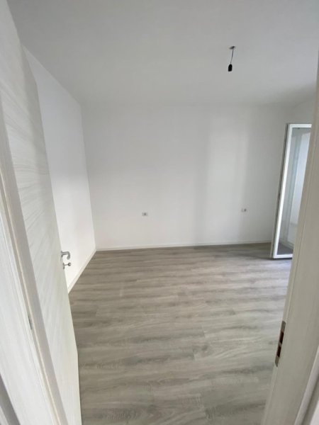 Tirane, shitet apartament 1+1 Kati 5, 70 m² 123.000 € (Kompleksi Aura)