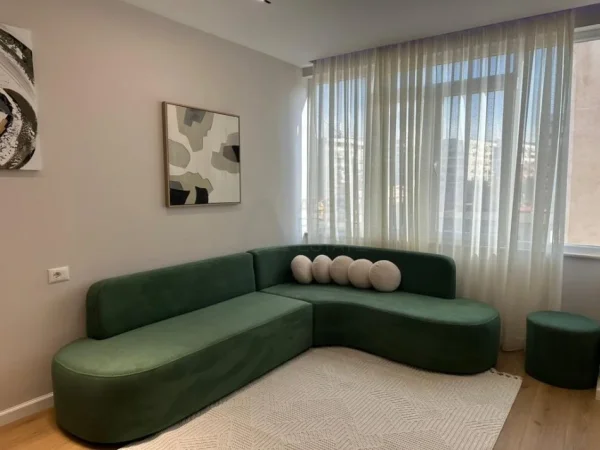 Tirane, shitet apartament 1+1+Ballkon Kati 3, 61 m² 121.000 € (vila l)