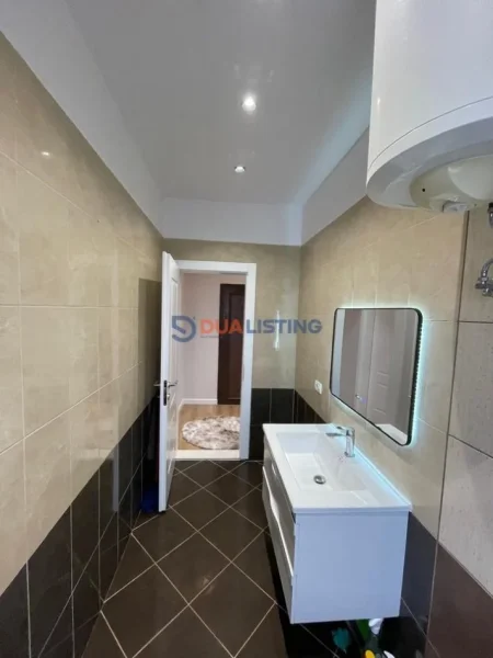 Tirane, shitet apartament 1+1 Kati 4, 61 m² 121.000 € (Astir Vila L)