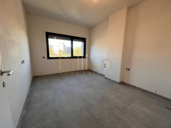 Tirane, shitet apartament 2+1+Ballkon Kati 2, 95 m² 217.000 € 