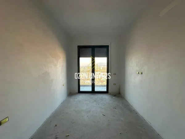 Tirane, shitet apartament 2+1+Ballkon Kati 9, 73 m² 198.000 € (Don Bosko)