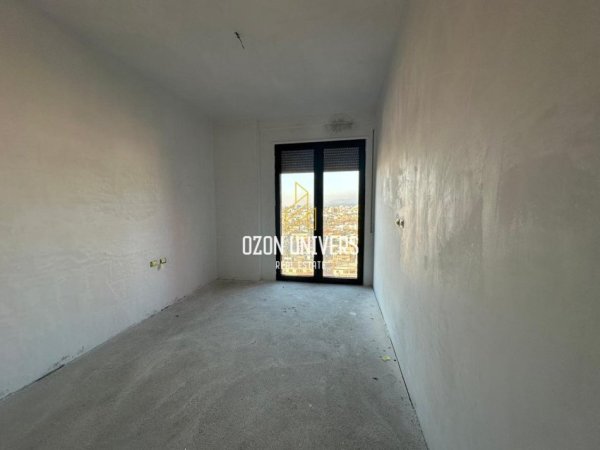 Tirane, shitet apartament 2+1+Ballkon Kati 9, 73 m² 198.000 € (Don Bosko)