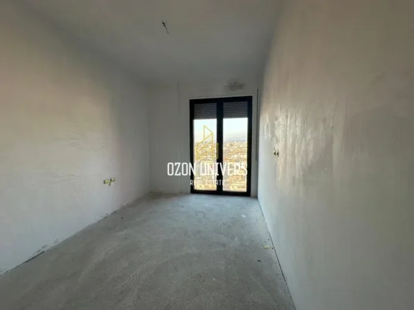 Tirane, shitet apartament 2+1+Ballkon Kati 9, 73 m² 198.000 € (Don Bosko)