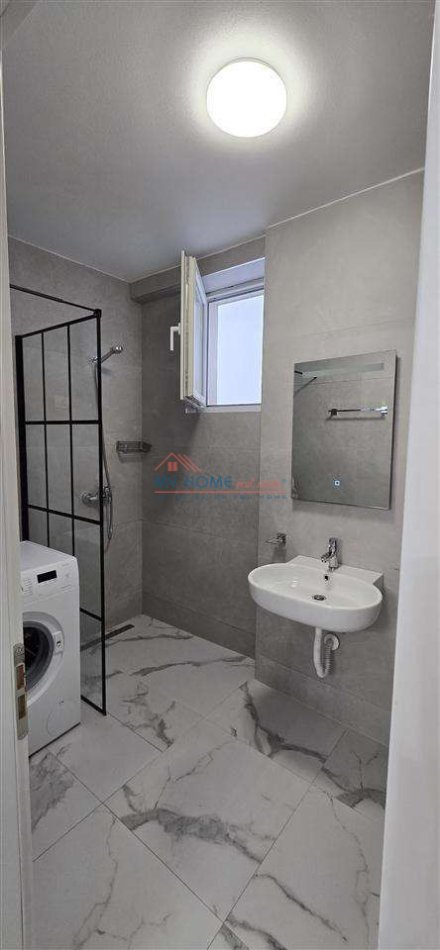 Tirane, jepet me qera apartament 2+1+Ballkon Kati 3, 82 m² 630 € (Rruga Hamdi Sina)