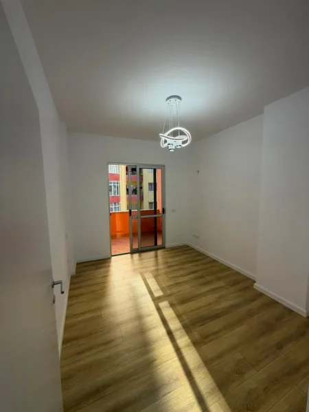 Tirane, shitet apartament 2+1 Kati 2, 77 m² 120.000 € 