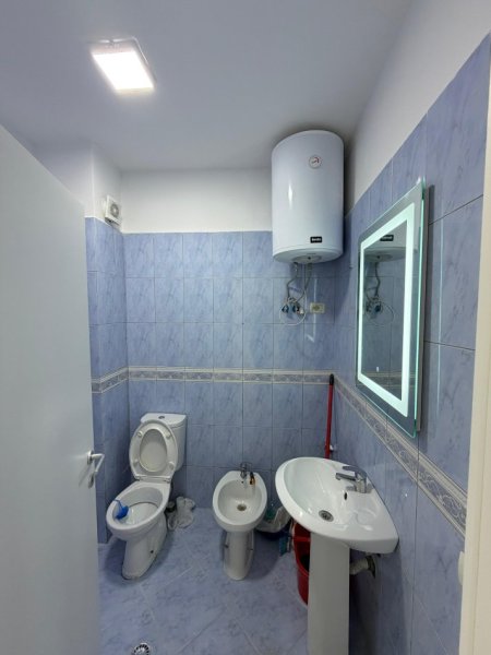 Tirane, shitet apartament 2+1 Kati 2, 77 m² 120.000 € 