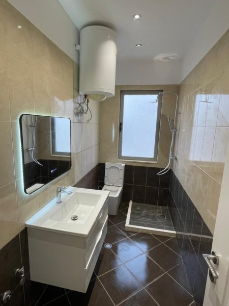 Tirane, shitet apartament 1+1 , 61 m² 121.000 € (VILA L)