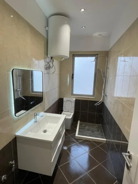 Tirane, shitet apartament 1+1 , 61 m² 121.000 € (VILA L)