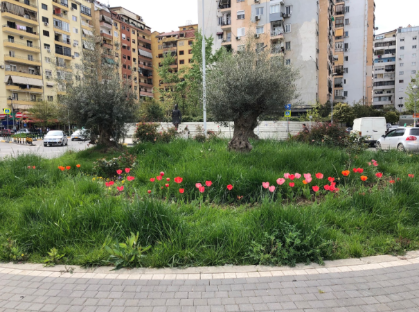 Tirane, shes apartament 2+1+Ballkon Kati 7, 92 m² 210.000 € (Komuna e Parisit)