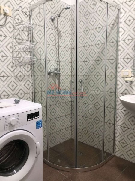 Tirane, jepet me qera apartament 1+1+Ballkon Kati 2, 60 m² 270 € (Rruga Ramazan Gaxherri)