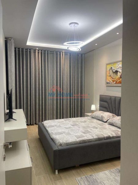 Tirane, jepet me qera apartament 1+1+Ballkon Kati 3, 75 m² 850 € (Rruga Liman Kaba)