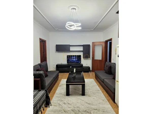 Tirane, jepet me qera apartament 2+1 Kati 5, 79 m² 400 € 