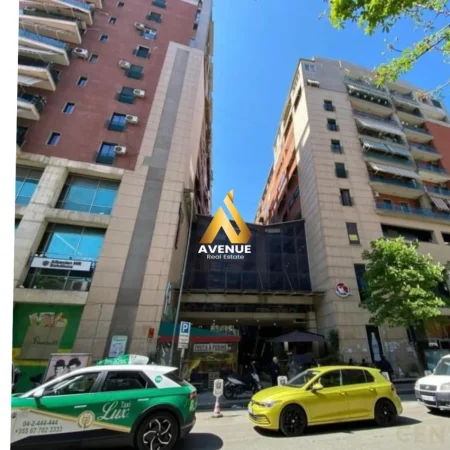 Tirane, shitet garazh | post parkimi Kati -2, 14 m² 40.000 € (RRUGA E BARRIKADAVE)