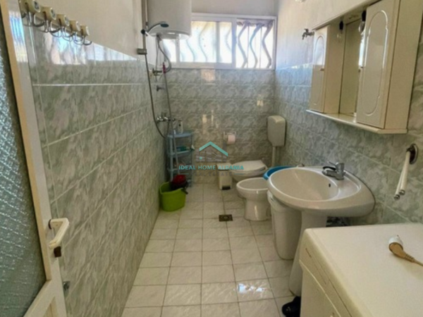 Vlore, shitet apartament 2+1 Kati 6, 100 m² 87.000 € 