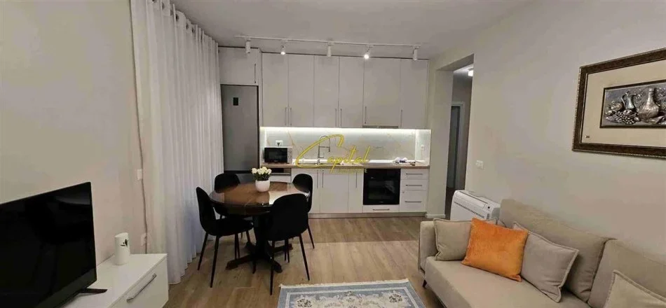 Tirane, jepet me qera apartament 2+1 Kati 3, 75 m² 750 € (MYSLYM SHYRI)