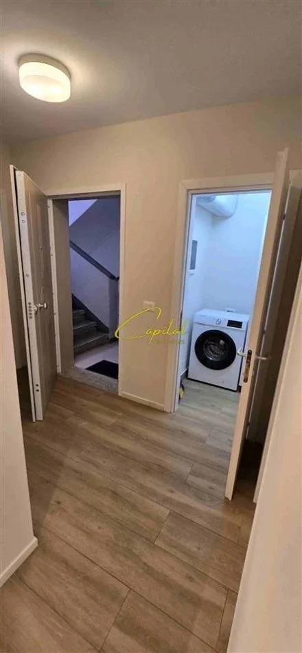 Tirane, jepet me qera apartament 2+1 Kati 3, 75 m² 750 € (MYSLYM SHYRI)