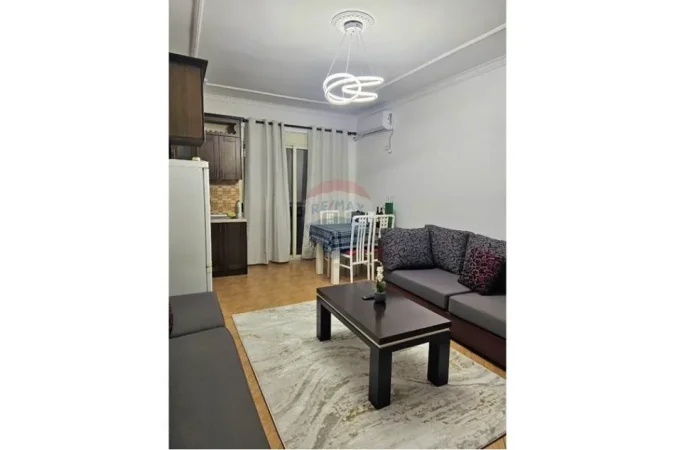 Tirane, jepet me qera apartament 2+1 , 90 m² 450 € (Fresk)