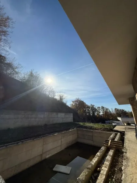 Tirane, shitet Vile 2 Katshe Kati 0, 362 m² 850.000 € (Farke)