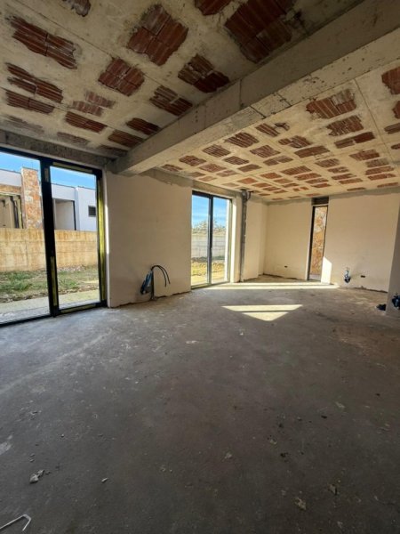 Tirane, shitet Vile 2 Katshe Kati 0, 362 m² 850.000 € (Farke)