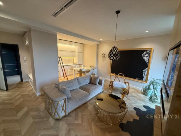 Tirane, jepet me qera apartament 1+1 Kati 7, 90 m² 1.300 € (Park Gate)