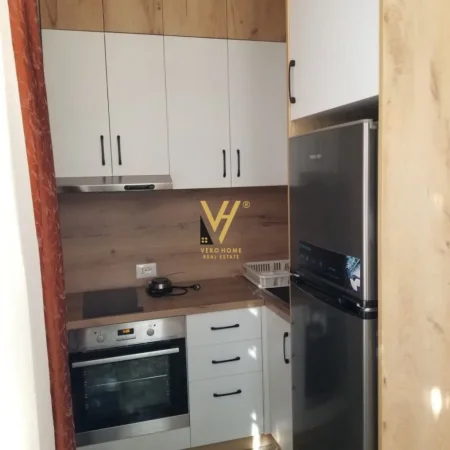 Tirane, jepet me qera apartament 2+1+Ballkon Kati 1, 106 m² 600 € (MINE PEZA)