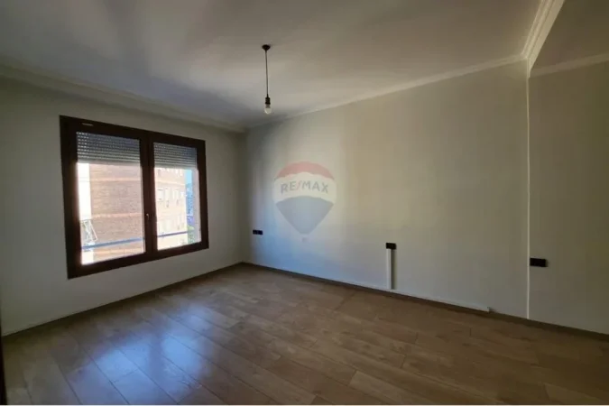 Tirane, jepet me qera apartament 2+1+Ballkon , 89 m² 850 € (Delijorgji)
