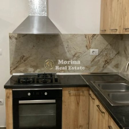 Tirane, jepet me qera garsonier Kati 1, 30 m² 300 € (Ali Demi)