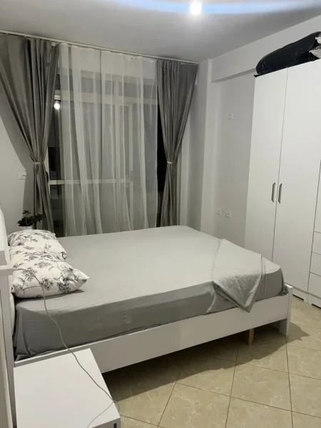 Tirane, shes apartament 2+1+Ballkon Kati 7, 126 m² 140.000 € (Rruga teodor keko)