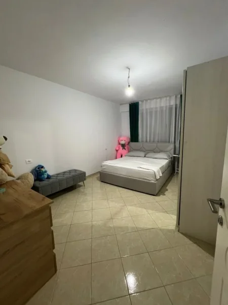 Tirane, shes apartament 2+1+Ballkon Kati 7, 126 m² 140.000 € (Rruga teodor keko)