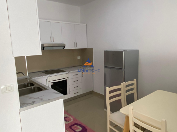Tirane, jepet me qera apartament 1+1+Ballkon Kati 8, 72 m² 415 € 