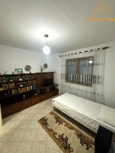Tirane, jepet me qera apartament 2+1 Kati 5, 72 m² 500 € (Pas Universitetit Europian)
