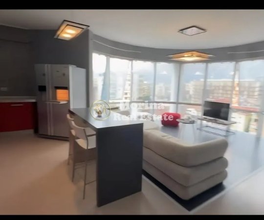 Tirane, jepet me qera apartament 2+1 Kati 7, 90 m² 800 € (Komuna e parisit)